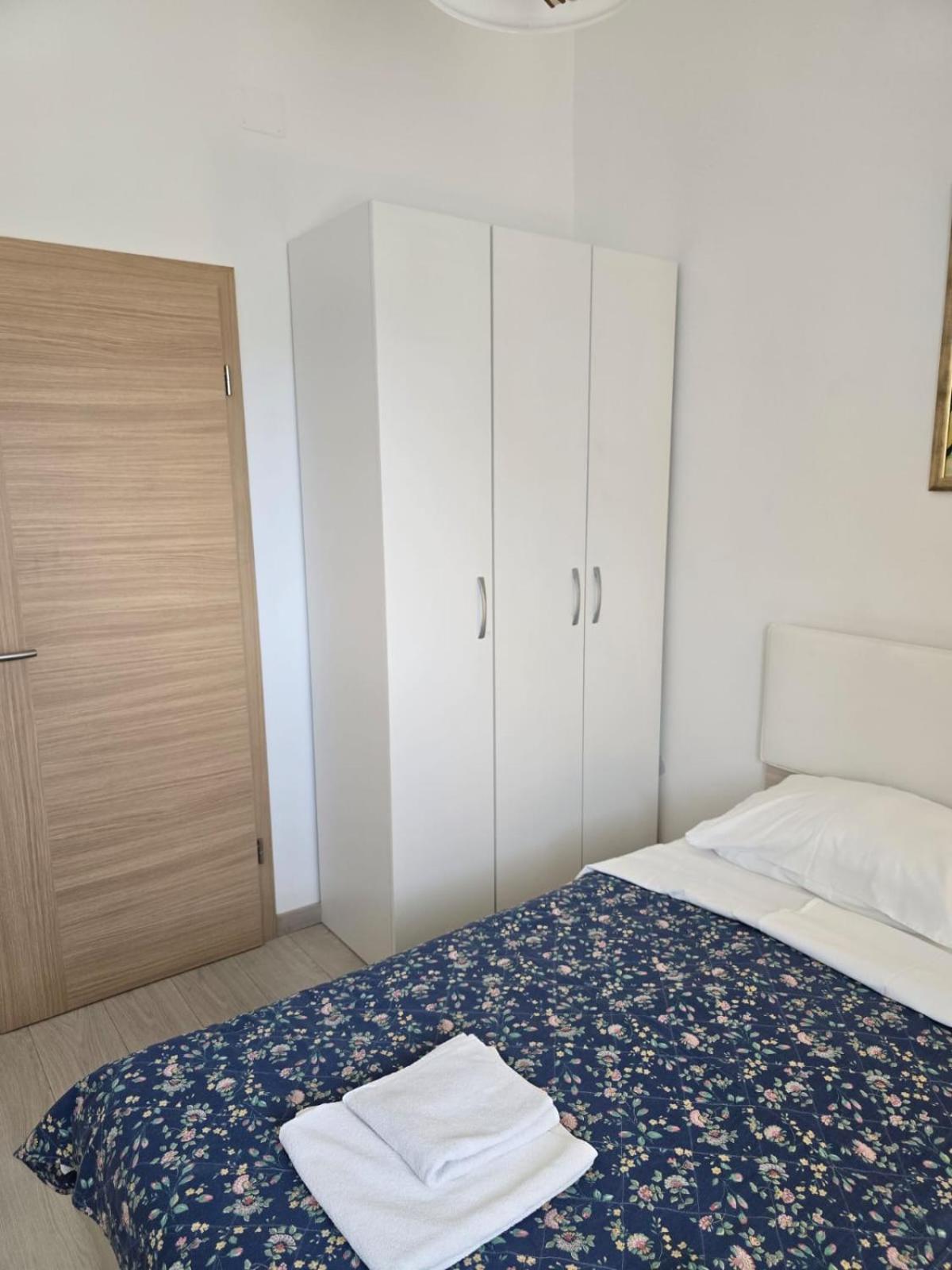 Apartments Sokolovic Кърк Екстериор снимка