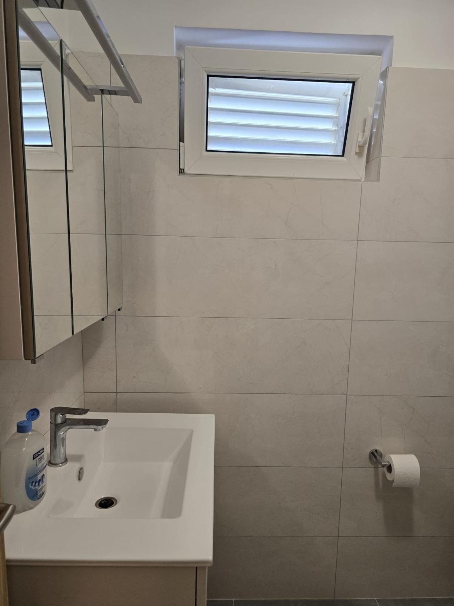 Apartments Sokolovic Кърк Екстериор снимка