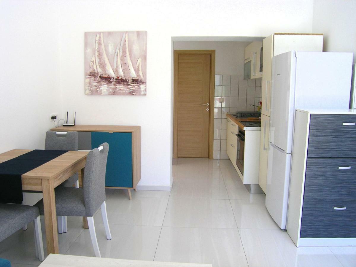 Apartments Sokolovic Кърк Екстериор снимка